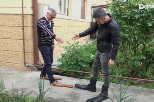 VIDEO/ Covid-19 ndryshon edhe modën: Dalin këpucët e “distancës sociale” VIDEO/ Covid-19 ndryshon edhe modën: Dalin këpucët e “distancës sociale”