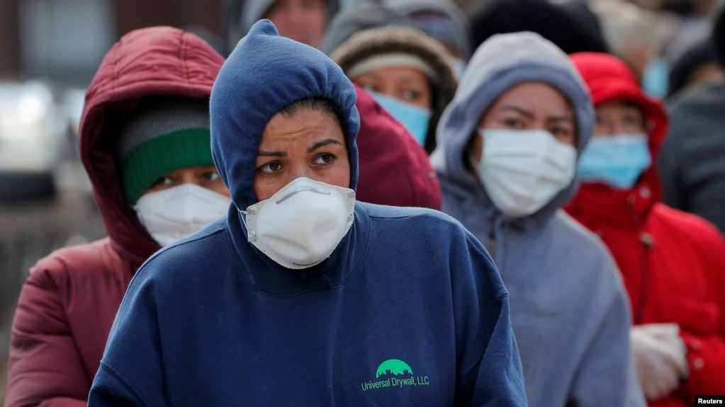 Më shumë amerikanë po kërkojnë ndihma ushqimore