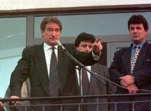 Revolucioni: Mbështetësit e Berishës kërkojnë të rrëzojnë Edi Ramën me armë! Revolucioni: Mbështetësit e Berishës kërkojnë të rrëzojnë Edi Ramën me armë!