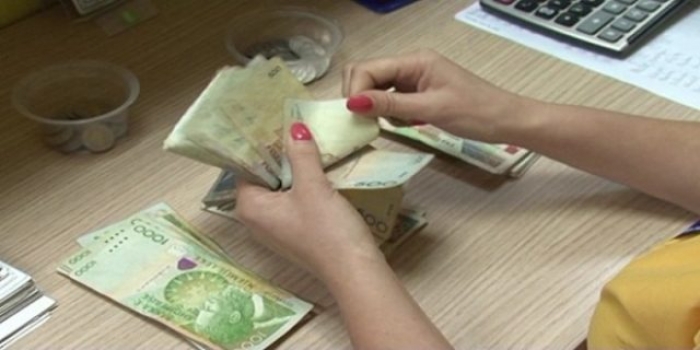 Nis paga minimale 30 mijë lekë ku përfitojnë mbi 251 mijë individë, reagon Shoqata e Prodhuesve: Kosto për punëdhënësin Nis paga minimale 30 mijë lekë ku përfitojnë mbi 251 mijë individë, reagon Shoqata e Prodhuesve: Kosto për punëdhënësin