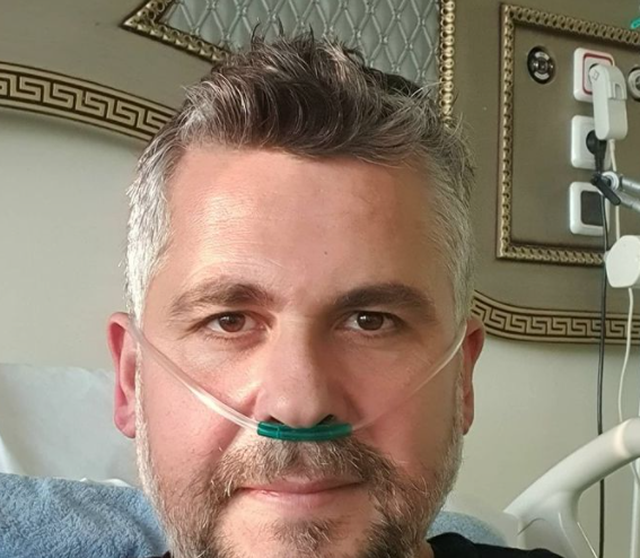 Pak ditë më parë humbi babain nga COVID-19, infektohet nga virusi edhe aktori Gentian Zenelaj