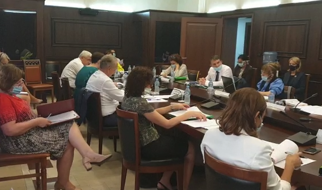 Deputetët e PS paralajmërojnë Metën: Ndërkombëtarët e dinë tashmë se kush je, do vijë dita që SPAK të trokasë në Presidencë Deputetët e PS paralajmërojnë Metën: Ndërkombëtarët e dinë tashmë se kush je, do vijë dita që SPAK të trokasë në Presidencë