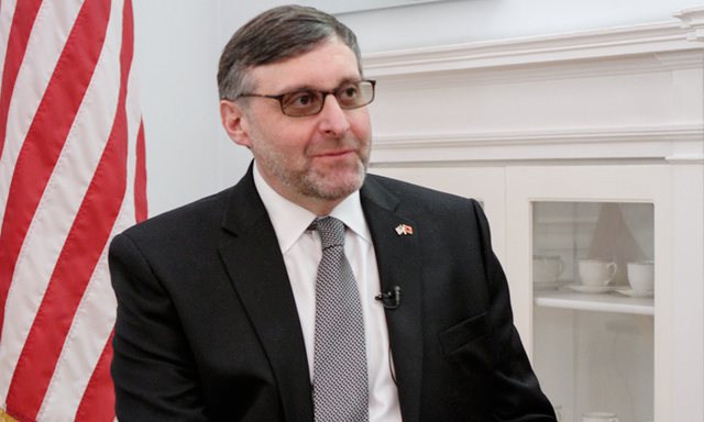 SHBA paralajmëron se shumë prej politikanëve shqiptarë do ju bllokohen vizat: Palmer kërcënon korrupsionin shqiptar me SPAK dhe BKH SHBA paralajmëron se shumë prej politikanëve shqiptarë do ju bllokohen vizat: Palmer kërcënon korrupsionin shqiptar me SPAK dhe BKH