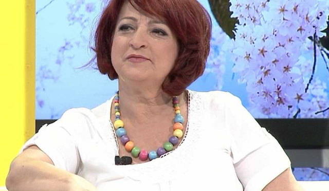 “Natë e trishtë”! Këngëtarja e njohur shqiptare në zi: Njofton ndarjen nga jeta në moshë të re të njeriut të saj të shtrenjtë! Humba djalin që…