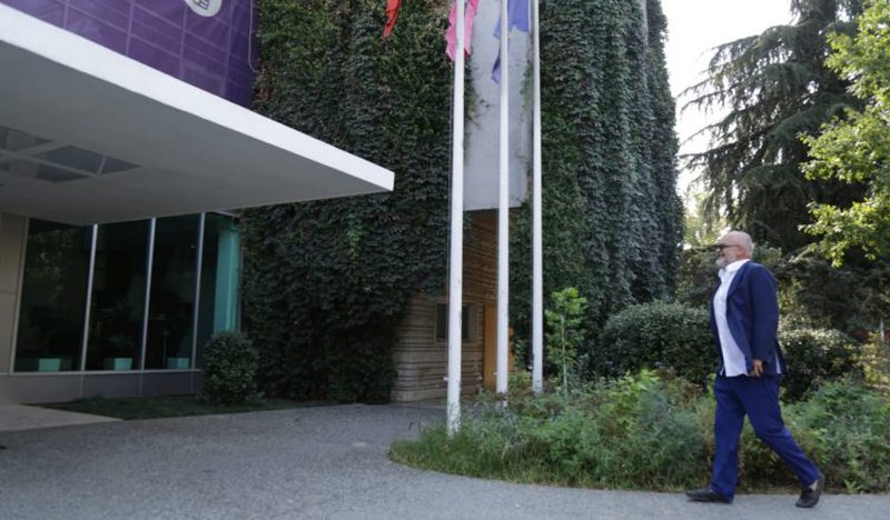 Rama mblodhi që në mëngjes drejtuesit politik të PS në qarqe, zbardhet çfarë po diskutohet sot në selinë rozë Rama mblodhi që në mëngjes drejtuesit politik të PS në qarqe, zbardhet çfarë po diskutohet sot në selinë rozë