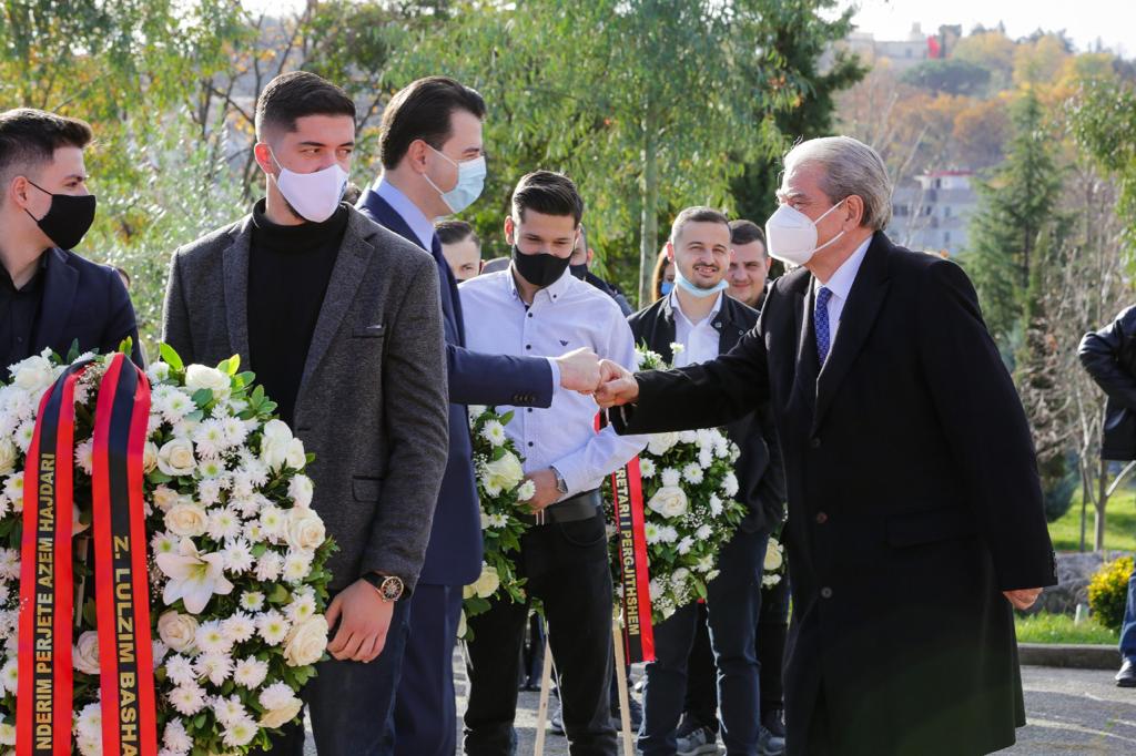 Gazetaruci i Zenit, mesazh Bashës: Nëse humbasim edhe këtë herë, më 26 prill fajin do e kesh ti Gazetaruci i Zenit, mesazh Bashës: Nëse humbasim edhe këtë herë, më 26 prill fajin do e kesh ti