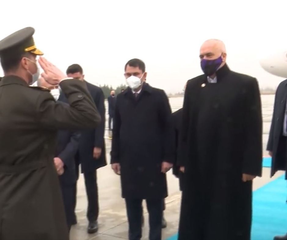 Sondazhi: Ja çfarë mendojnë për kritikat e Ramës ndaj BE, pritjen e Erdogan dhe ndërmjetësimin mes Greqisë e Turqisë