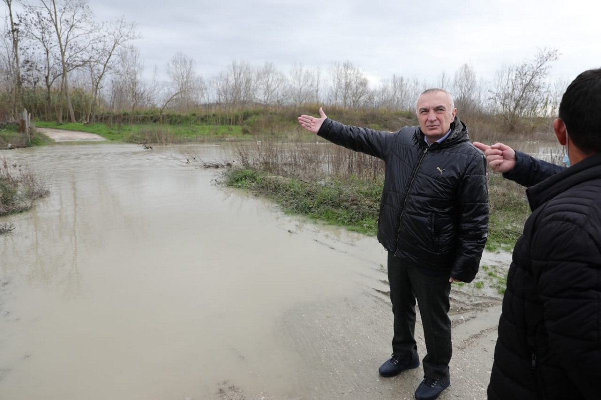 “Boll më se është turp”, Erion Braçe nxjerr ‘blof’ Presidentin Meta dhe nuk i lë gjë pa thënë: Gënjeshtra në nivel të lartë është neveritëse!