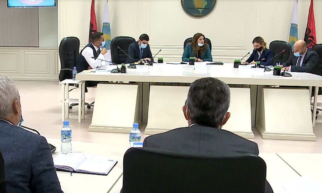 Regjistrimi i emigrantëve/ Do të bëhet nga KQZ-ja përmes një sistemi teknologjik dhe jo nga E-Albania Regjistrimi i emigrantëve/ Do të bëhet nga KQZ-ja përmes një sistemi teknologjik dhe jo nga E-Albania