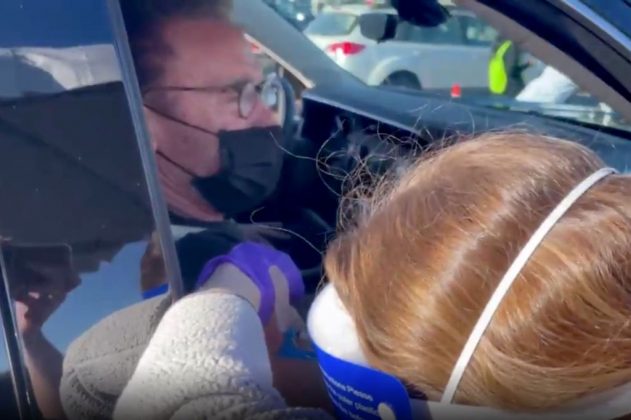 Schwarzenegger bën vaksinën antiCovid: Bashkohuni me mua nëse doni të jetoni Schwarzenegger bën vaksinën antiCovid: Bashkohuni me mua nëse doni të jetoni