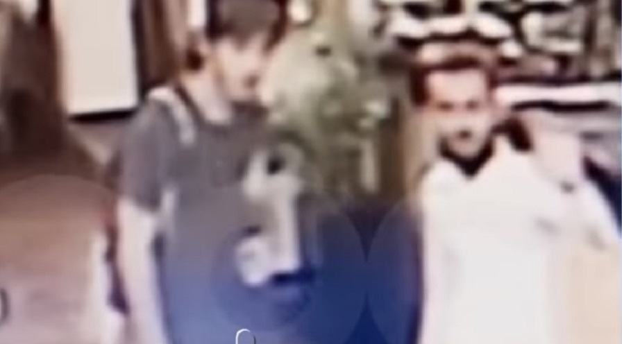 VIDEO/ Artan Hoxha publikon pamjet, ky eshte autori i dyshuar i atentatit ndaj Preng Gjinit VIDEO/ Artan Hoxha publikon pamjet, ky eshte autori i dyshuar i atentatit ndaj Preng Gjinit