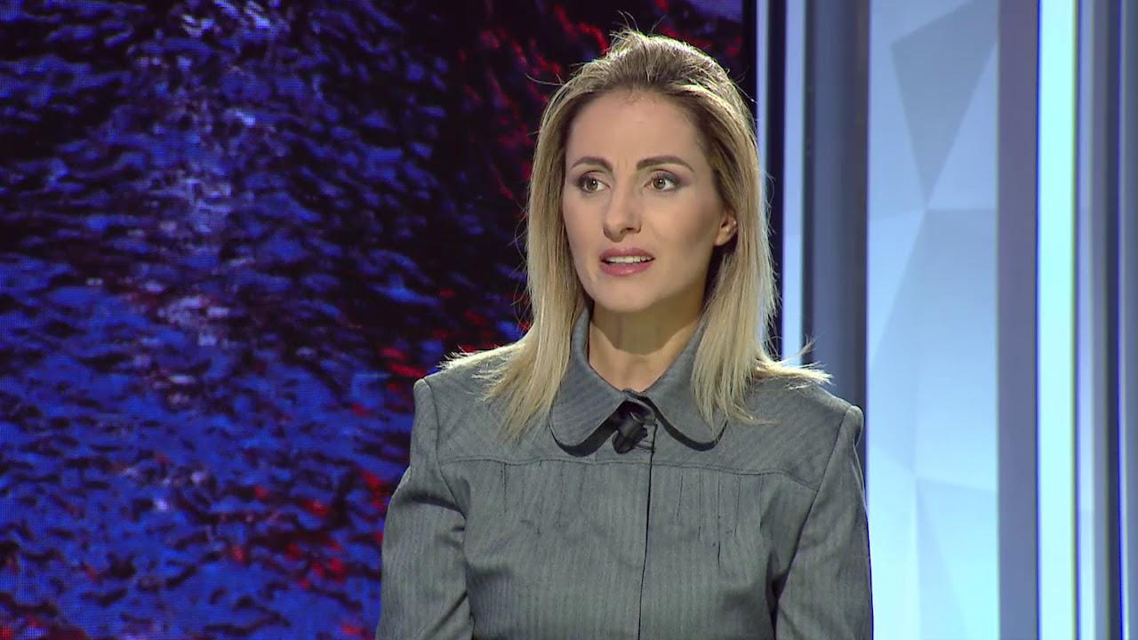 “S’kam njohur njeri më…” zv.ministrja Çuçi e thotë troç në mes të emisionit çfarë mendon për Edi Ramën: Kur punon nga afër ti e kupton vërtet se me kë ke të bësh! “S’kam njohur njeri më…” zv.ministrja Çuçi e thotë troç në mes të emisionit çfarë mendon për Edi Ramën: Kur punon nga afër ti e kupton vërtet se me kë ke të bësh!