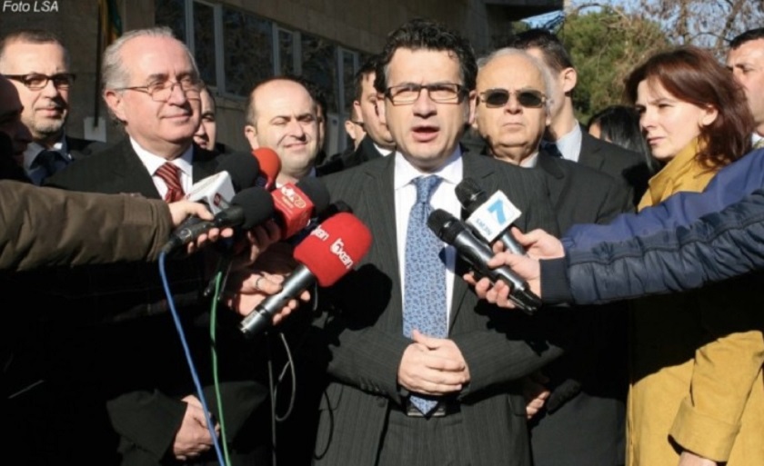 A ka dijeni Ramush Haradinaj që qeveria Berisha-Meta refuzuan zyrtarisht “Referendumin popullor për Bashkimin Shqipëri-Kosovë”?!