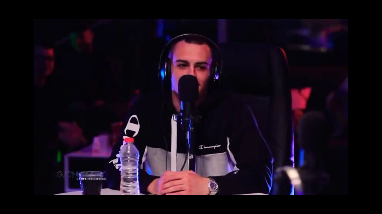 Kënga e reperit shqiptar po bën ‘namin’ edhe ushtarët grekë kërcejnë nën ritmin e saj (VIDEO) Kënga e reperit shqiptar po bën ‘namin’ edhe ushtarët grekë kërcejnë nën ritmin e saj (VIDEO)