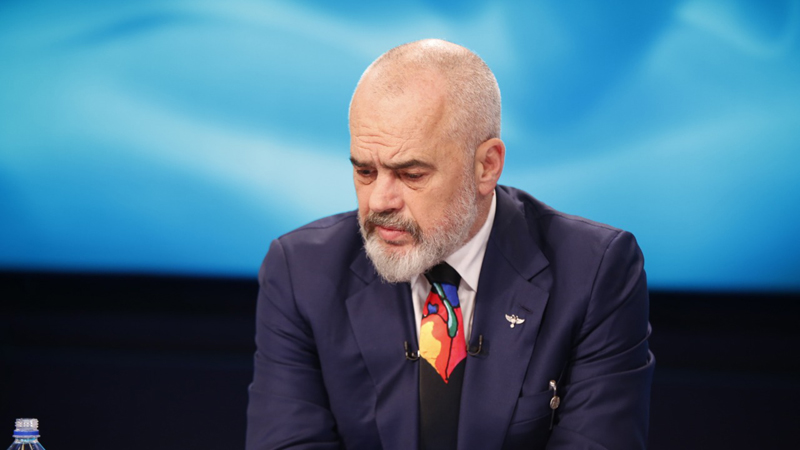 Rama jep lajmin në Open: Janë 2.2 milionë shqiptarë për tu vaksinuar, marrëveshja me Pfizer do kalojë në Parlament Rama jep lajmin në Open: Janë 2.2 milionë shqiptarë për tu vaksinuar, marrëveshja me Pfizer do kalojë në Parlament