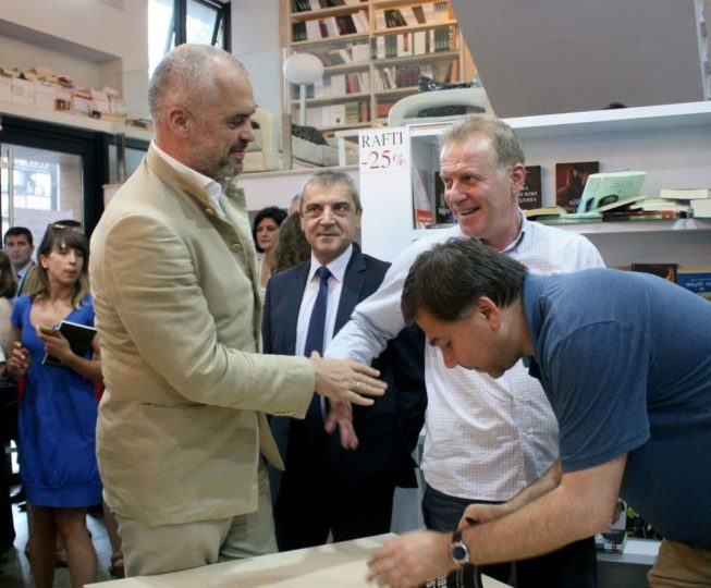 Dëbimi i diplomatit rus/ Egërsohet Genc Pollo dhe sulmon Ramën: Qeveria e bën shembull bashkë me qytetarët Dëbimi i diplomatit rus/ Egërsohet Genc Pollo dhe sulmon Ramën: Qeveria e bën shembull bashkë me qytetarët