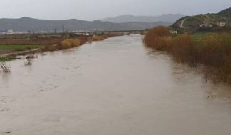 Erion Braçe thirrje: Ja banorët e zonave që duhet të largohen menjëherë tani pasi rrezikojnë përmbytjen nga Shkumbini Erion Braçe thirrje: Ja banorët e zonave që duhet të largohen menjëherë tani pasi rrezikojnë përmbytjen nga Shkumbini