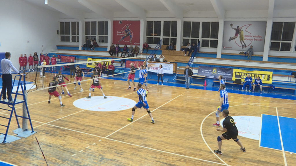 Prej 1 viti pa aktivitete, volejbolli dhe basketbolli në vendin tonë drejt shkrirjes