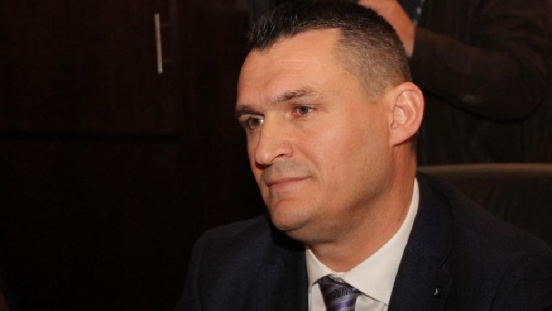 ‘Ja veprimi që më tërhoqi sot vëmendjen’, arrestimi i gjyqtares, Artan Hoxha zbulon dy emrat ‘BIG’ të SPAK-ut: Këta dy janë binomi që deri më tani ka pasur më shumë guxim! ‘Ja veprimi që më tërhoqi sot vëmendjen’, arrestimi i gjyqtares, Artan Hoxha zbulon dy emrat ‘BIG’ të SPAK-ut: Këta dy janë binomi që deri më tani ka pasur më shumë guxim!