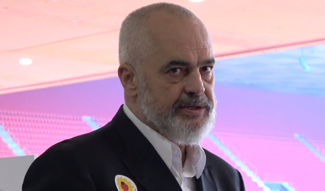 ‘Brenda shkurtit mbërrijnë’ Rama zbulon shifrën sa doza të tjera do sjellë Pfizer: Me këto mbyllim vaksinimin e bluzave të bardha! ‘Brenda shkurtit mbërrijnë’ Rama zbulon shifrën sa doza të tjera do sjellë Pfizer: Me këto mbyllim vaksinimin e bluzave të bardha!