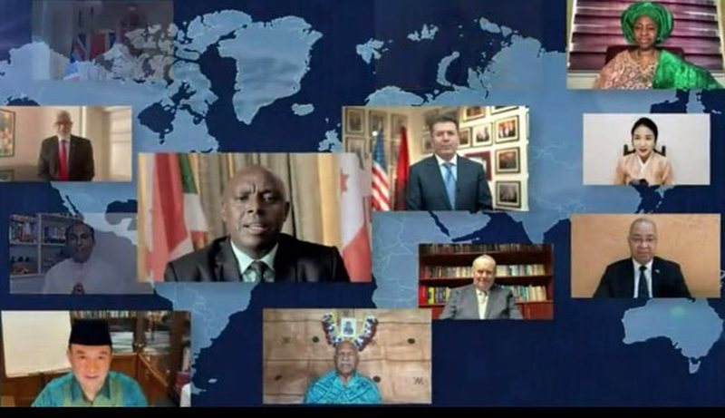 Amerikanët spostojnë Ilir Metën, e lënë në hije gjatë Mëngjesit të Lutjeve, flet vetëm Fatmir Mediu Amerikanët spostojnë Ilir Metën, e lënë në hije gjatë Mëngjesit të Lutjeve, flet vetëm Fatmir Mediu