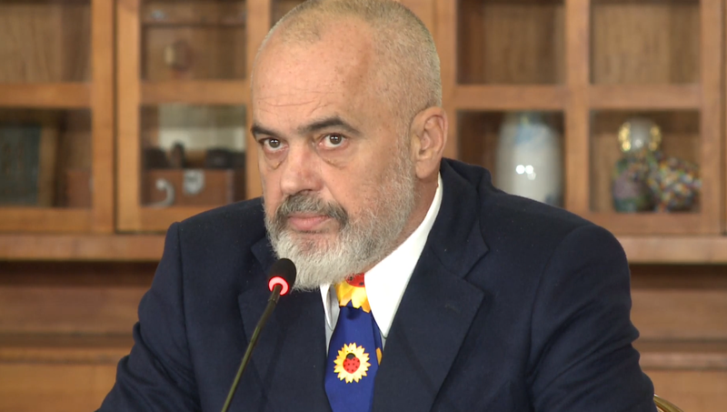 VIDEO-LIVE/ Kryeministri Rama në konferencë të jashtëzakonshme, del me paralajmërimin e fortë: Sinjale për hyrjen edhe në Shqipëri të varianteve të reja të COVID-19, do detyrohemi… VIDEO-LIVE/ Kryeministri Rama në konferencë të jashtëzakonshme, del me paralajmërimin e fortë: Sinjale për hyrjen edhe në Shqipëri të varianteve të reja të COVID-19, do detyrohemi…