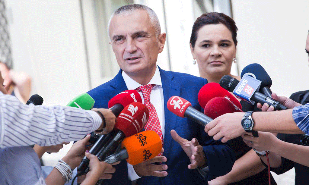 E akuzuan se po bënë fushatë për LSI, habit Meta: Zhdukeni nga faqja e dheut LSI-në, asnjë mos ta votoj E akuzuan se po bënë fushatë për LSI, habit Meta: Zhdukeni nga faqja e dheut LSI-në, asnjë mos ta votoj