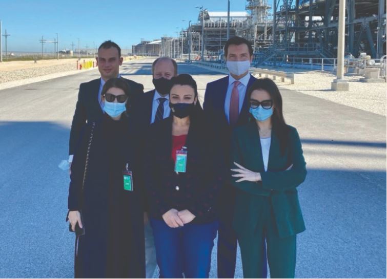 Skavica dhe gazi në Vlorë, planet për investimet e mëdha amerikane në Shqipëri Skavica dhe gazi në Vlorë, planet për investimet e mëdha amerikane në Shqipëri