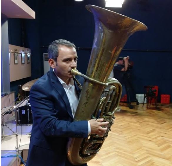 Enkel Demi: Sa të kthehet Rama në atdhe, do i mbledhë prapë cubat e tij dhe do u thotë që janë ca bq andej nga Europa, por ata mos ta vrasin mendjen