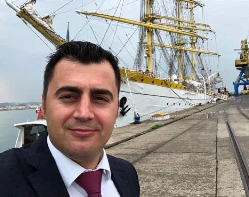 Fali tokë publike për ndërtimin e kullave, kallëzohet në SPAK kryebashkiaku Gledjan Llatja. Rrezikon burgun Fali tokë publike për ndërtimin e kullave, kallëzohet në SPAK kryebashkiaku Gledjan Llatja. Rrezikon burgun