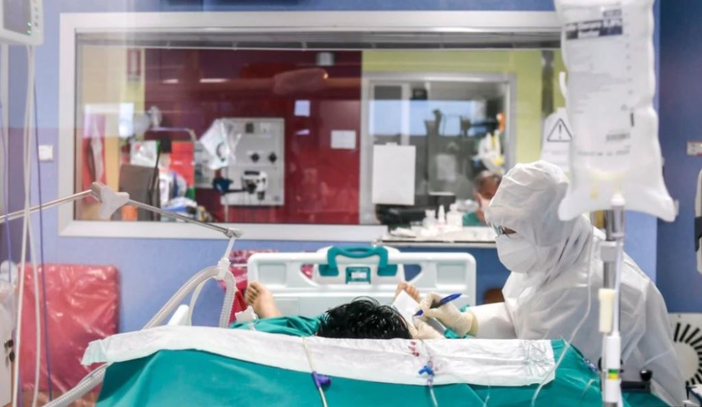 Mjeket italiane kujtojnë natën që nxiti izolimin e parë në Evropë Mjeket italiane kujtojnë natën që nxiti izolimin e parë në Evropë