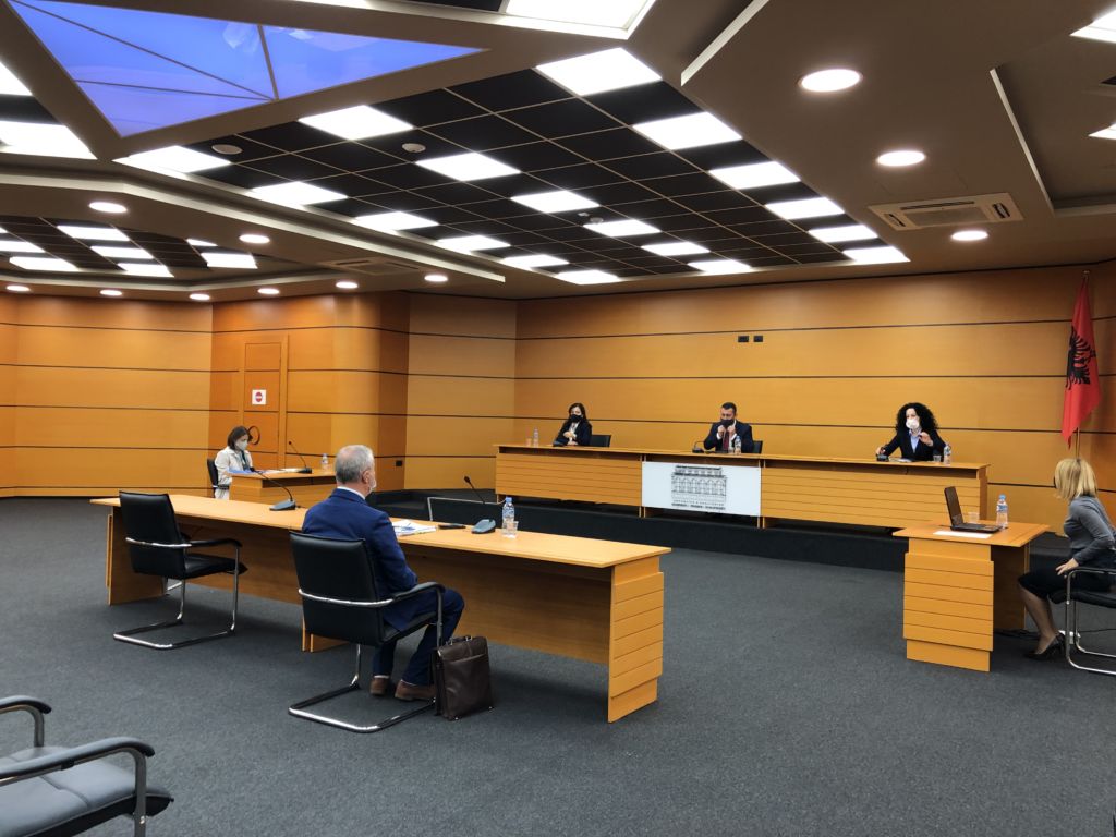 Kaloi vetingun, Komisioneri Publik kërkon shkarkimin e prokurorit Kujtim Luli