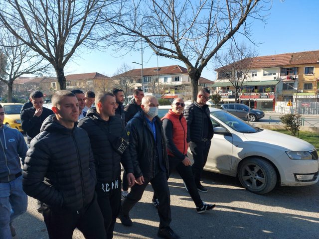 DASH e shpalli Dvoranin kampion në luftën kundër korrupsionit, reagon Meta: Shqipëria e shqiptarëve dhe KURRË e oligarkëve dhe mafies ndërkombëtare