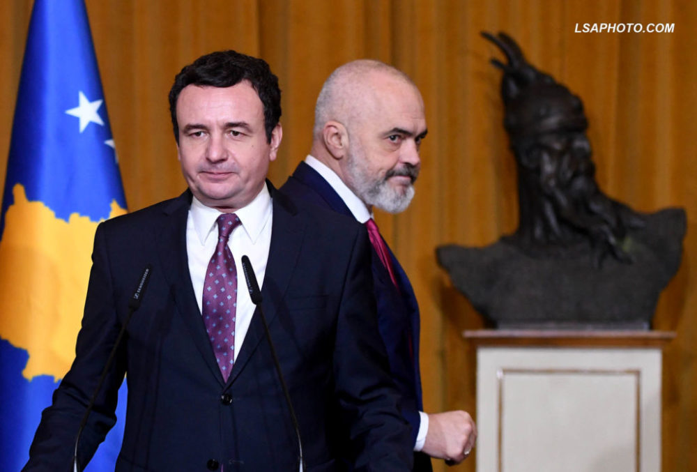 “Uroj të shënoni zhvillime domethënëse në përballimin e sfidave”: Publikohet letra që Edi Rama i dërgoi Albin Kurtit “Uroj të shënoni zhvillime domethënëse në përballimin e sfidave”: Publikohet letra që Edi Rama i dërgoi Albin Kurtit