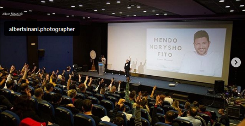 Ermal Mamaqi kërkon falje pasi u gjobit për grumbullimin masiv: Nuk ishte e qëllimshme, babai im u sëmur keq