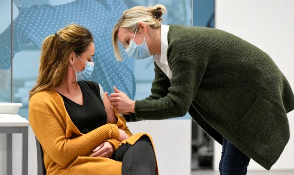 BE i jep “të drejtë” Hungarisë për përdorimin e Sputnik V