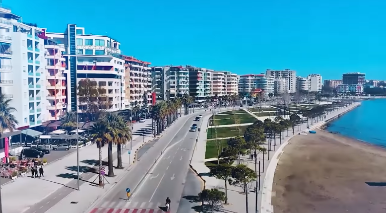 VIDEO/ Rama nxjerr pamjet nga Vlora: Para disa vitesh dukej si një ëndërr e keqe me atë që kemi sot VIDEO/ Rama nxjerr pamjet nga Vlora: Para disa vitesh dukej si një ëndërr e keqe me atë që kemi sot