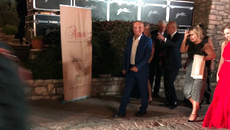 Formularët/ Meta-Kryemadhi listë me ‘gangsterë’, kumarxhi dhe të korruptuar, zbulohen dënimet dhe arrestimet e kandidatëve të LSI-së, ndryshuan emrat dhe datëlindjet Formularët/ Meta-Kryemadhi listë me ‘gangsterë’, kumarxhi dhe të korruptuar, zbulohen dënimet dhe arrestimet e kandidatëve të LSI-së, ndryshuan emrat dhe datëlindjet