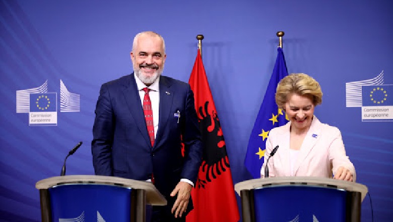Integrimi në BE dhe rindërtimit, Rama sot në Bruksel takon presidenten e KE Ursula von der Leyen! Shoqërohet nga Xhaçka Integrimi në BE dhe rindërtimit, Rama sot në Bruksel takon presidenten e KE Ursula von der Leyen! Shoqërohet nga Xhaçka