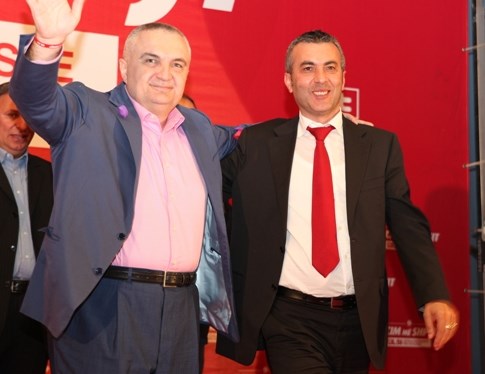 Emrat/ Lista e LSI-së e mbushur me të arrestuar për vrasje dhe kandidatë me dosje në SPAK, Meta-Kryemadhi sfidojnë ultimatumin e Yuri Kim për kandidatë të pastër Emrat/ Lista e LSI-së e mbushur me të arrestuar për vrasje dhe kandidatë me dosje në SPAK, Meta-Kryemadhi sfidojnë ultimatumin e Yuri Kim për kandidatë të pastër