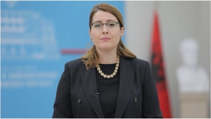 EMOCIONUESE! Ministrja Manastirliu jep lajmin fantastik EMOCIONUESE! Ministrja Manastirliu jep lajmin fantastik