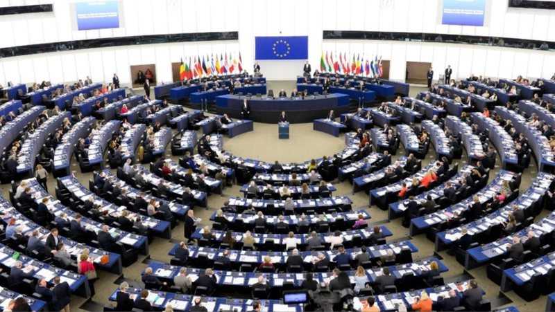 Parlamenti Europian miraton rezolutën për Shqipërinë: Ndizet drita jeshile për mbledhjen e parë ndërqeveritare Parlamenti Europian miraton rezolutën për Shqipërinë: Ndizet drita jeshile për mbledhjen e parë ndërqeveritare