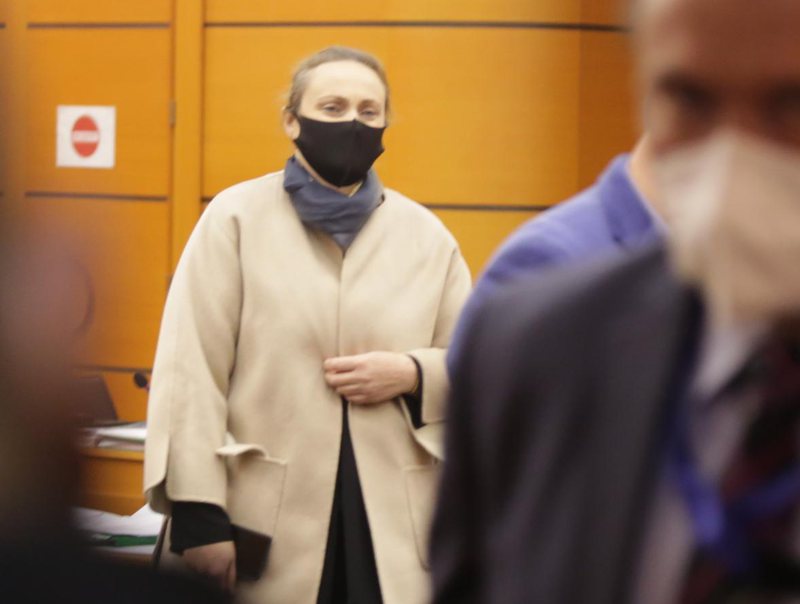 KLP emëron zyrtarisht Elizabeta Imerajn në krye të Prokurorisë së Tiranës, “prokurorja e hekurt” e pastër në vetingun e institucionit KLP emëron zyrtarisht Elizabeta Imerajn në krye të Prokurorisë së Tiranës, “prokurorja e hekurt” e pastër në vetingun e institucionit