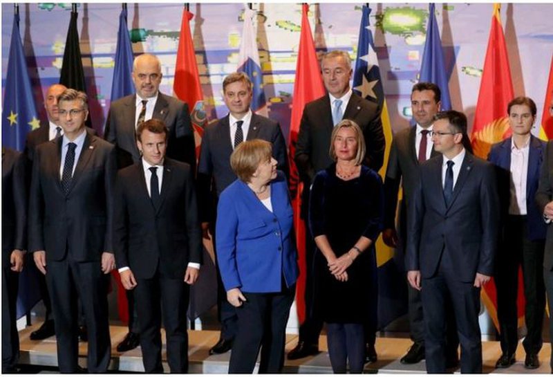 Lufta kundër COVID-19! Kryeministri Rama iu bashkohet liderëve botërorë dhe firmos traktatin e rëndësishëm Lufta kundër COVID-19! Kryeministri Rama iu bashkohet liderëve botërorë dhe firmos traktatin e rëndësishëm