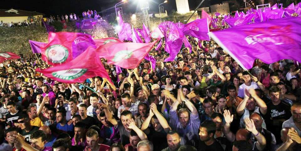 Sot në orën 19:00, në “Sheshin Skënderbej” socialistët do festojnë fitoren Sot në orën 19:00, në “Sheshin Skënderbej” socialistët do festojnë fitoren