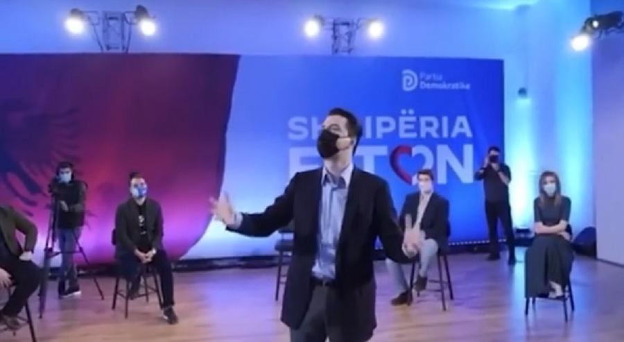 VIDEO/ E ka kthyer në “traditë” të tallet me gafat e Bashës, Rama kësaj here e ironizon keq kreun e PD-së VIDEO/ E ka kthyer në “traditë” të tallet me gafat e Bashës, Rama kësaj here e ironizon keq kreun e PD-së