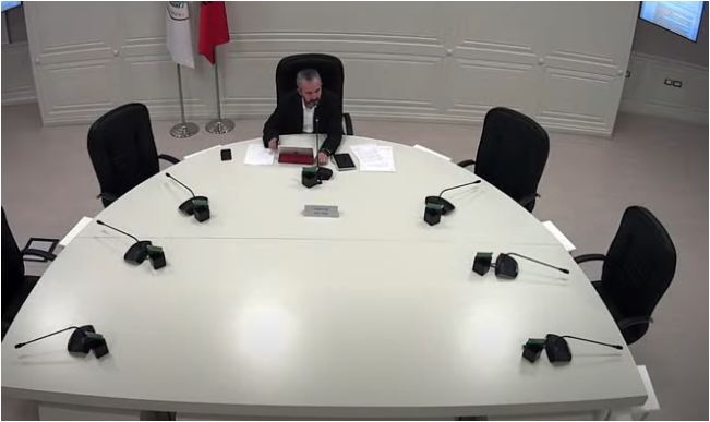 Dokumente të skaduara nuk quhen dokumente por plehra! Qytetarët me karta ID të skaduara nuk lejohet të votojnë në Himarë, reagon KQZ: Nuk jemi ne organi kompetent për shtyrjen e afateve