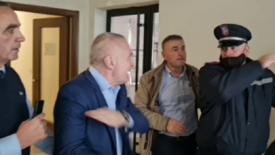 Rama i nxjerr diagnozën Metës pas përplasjes tek zyrat e FRD: Një shfaqje klinikisht e rëndë Rama i nxjerr diagnozën Metës pas përplasjes tek zyrat e FRD: Një shfaqje klinikisht e rëndë