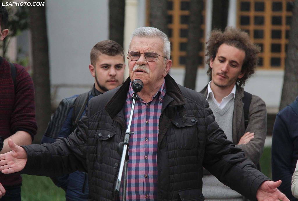 Balta me të cilën duan të bëjnë pis Robert Ndrenikën dhe modeli i Neritan Liçajt, që duan të na imponojnë Balta me të cilën duan të bëjnë pis Robert Ndrenikën dhe modeli i Neritan Liçajt, që duan të na imponojnë