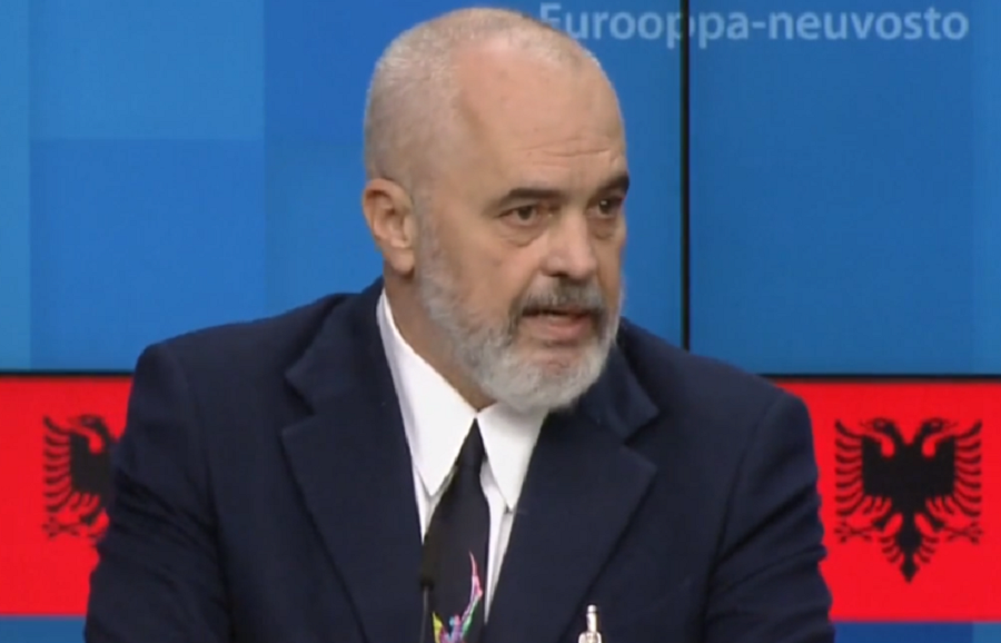 Rama ia plas në fytyrë përfaqësuesve të BE në Bruksel: Ne nuk i bëjmë reformat se na i kërkoni ju! Rama ia plas në fytyrë përfaqësuesve të BE në Bruksel: Ne nuk i bëjmë reformat se na i kërkoni ju!